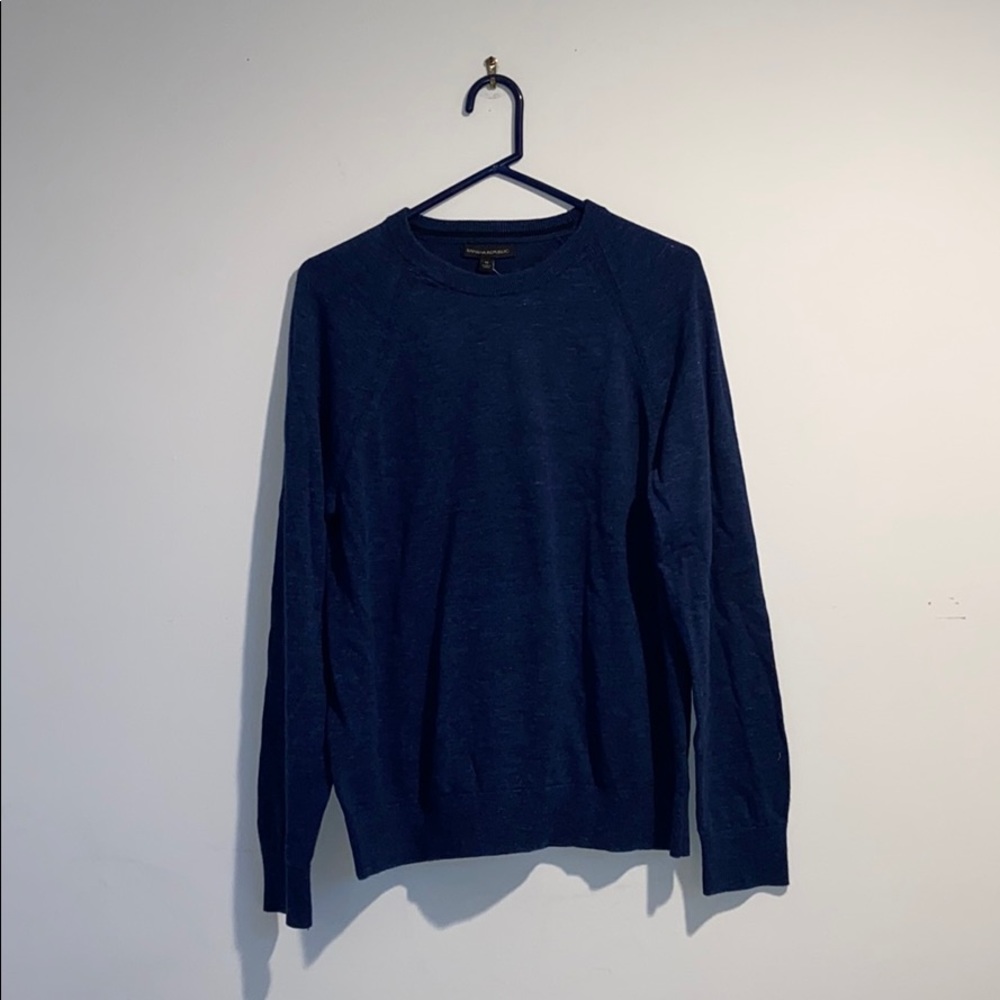 NWT BANANA REPUBLIC MEDIUM NAVY BLUE SWEATER